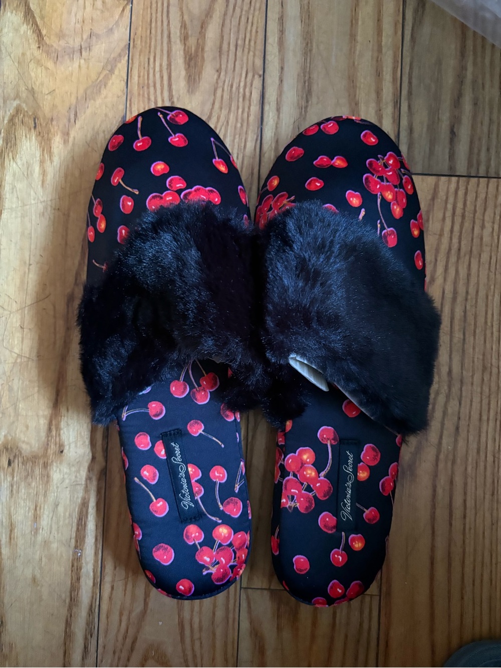 Women’s Victoria Secret Slippers